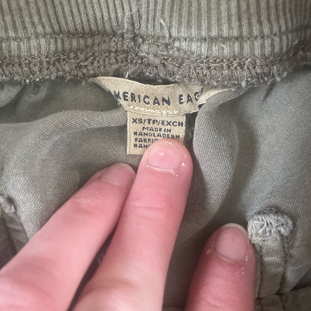American eagle cargos. - Picture 3 of 5